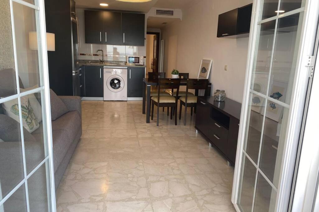 Maravilloso Apartamento En Primera Linea De Playa Con Vistas Al Mar En Caleta De Velez 2 D Dış mekan fotoğraf