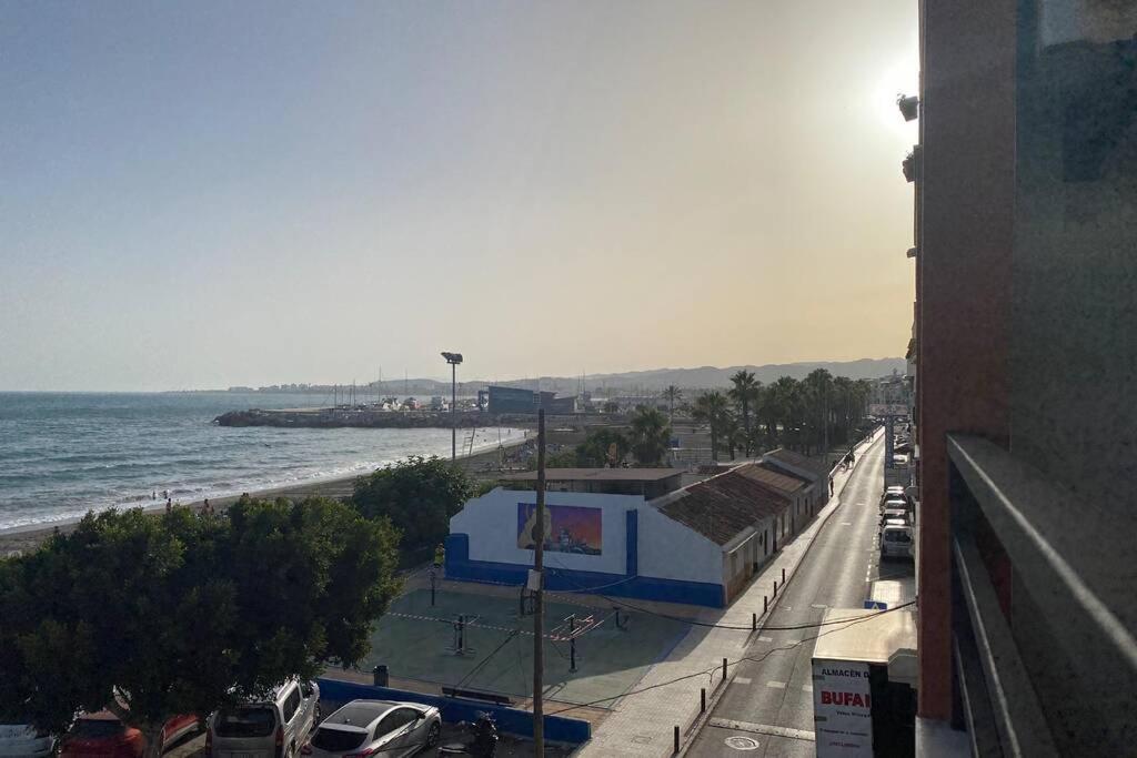 Maravilloso Apartamento En Primera Linea De Playa Con Vistas Al Mar En Caleta De Velez 2 D Dış mekan fotoğraf
