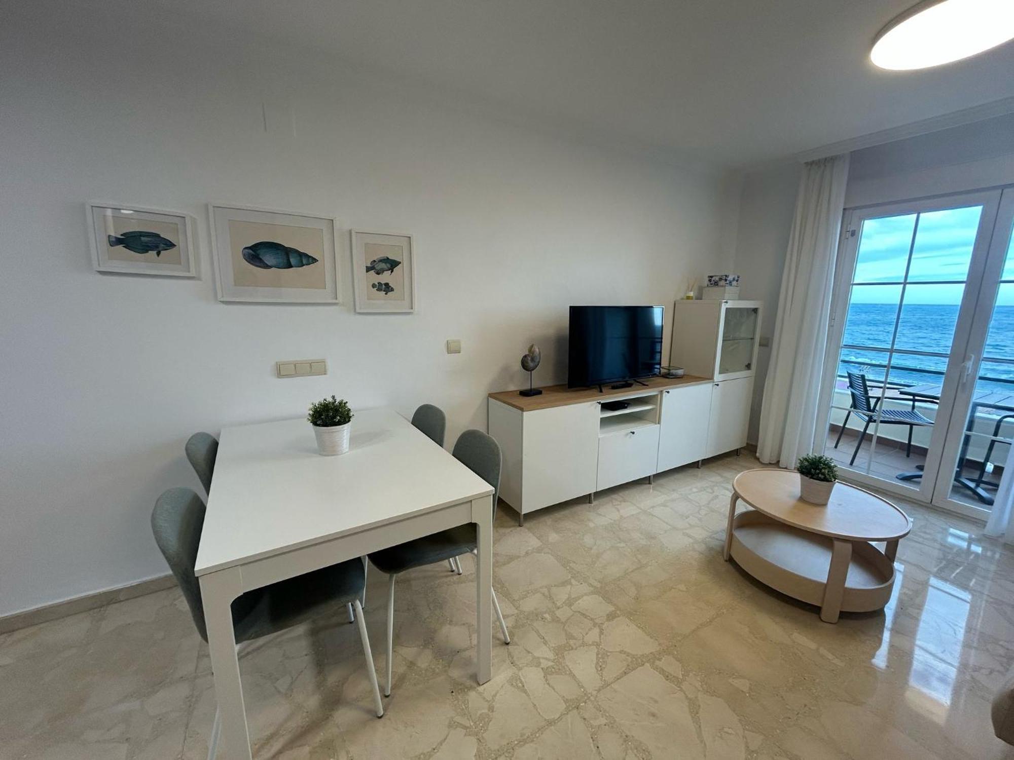Maravilloso Apartamento En Primera Linea De Playa Con Vistas Al Mar En Caleta De Velez 2 D Dış mekan fotoğraf